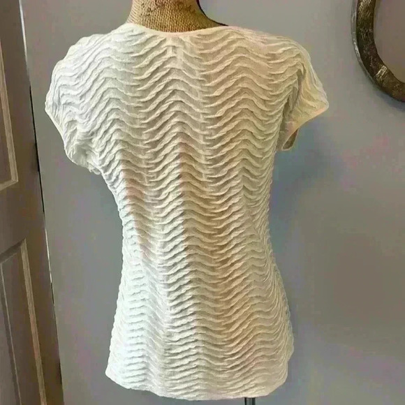 Armani Collezioni size 48 ivory top - Picture 3 of 6